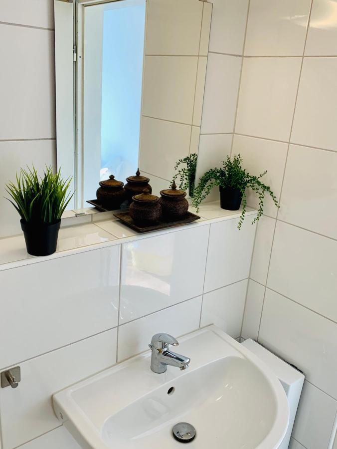 An Der Uniklinik, Apartment Mit Eigener Kueche Und Renoviertem Badezimmer, Zentrale Lage ホンブルク エクステリア 写真