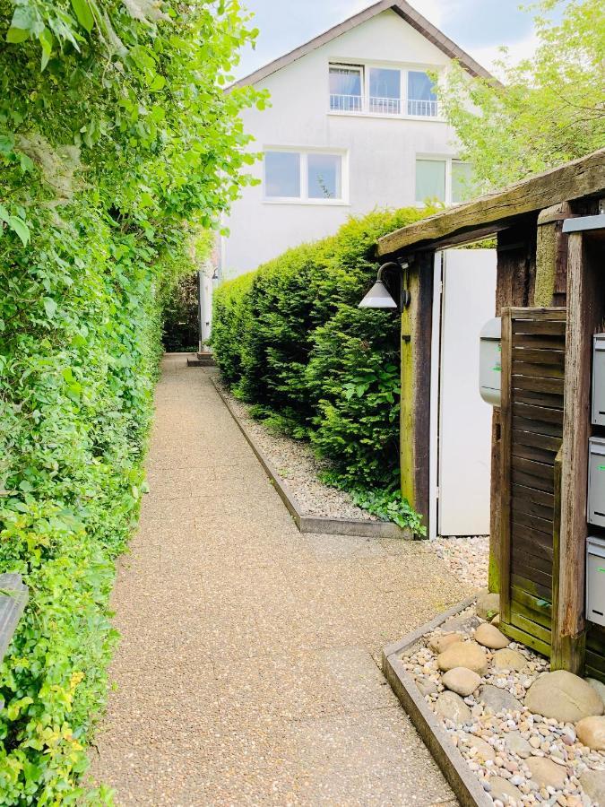An Der Uniklinik, Apartment Mit Eigener Kueche Und Renoviertem Badezimmer, Zentrale Lage ホンブルク エクステリア 写真